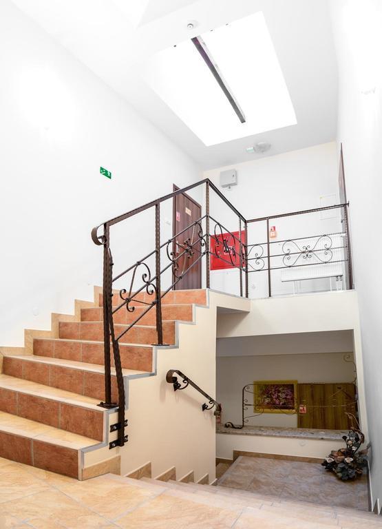 Vera Hotel Sulechów Buitenkant foto