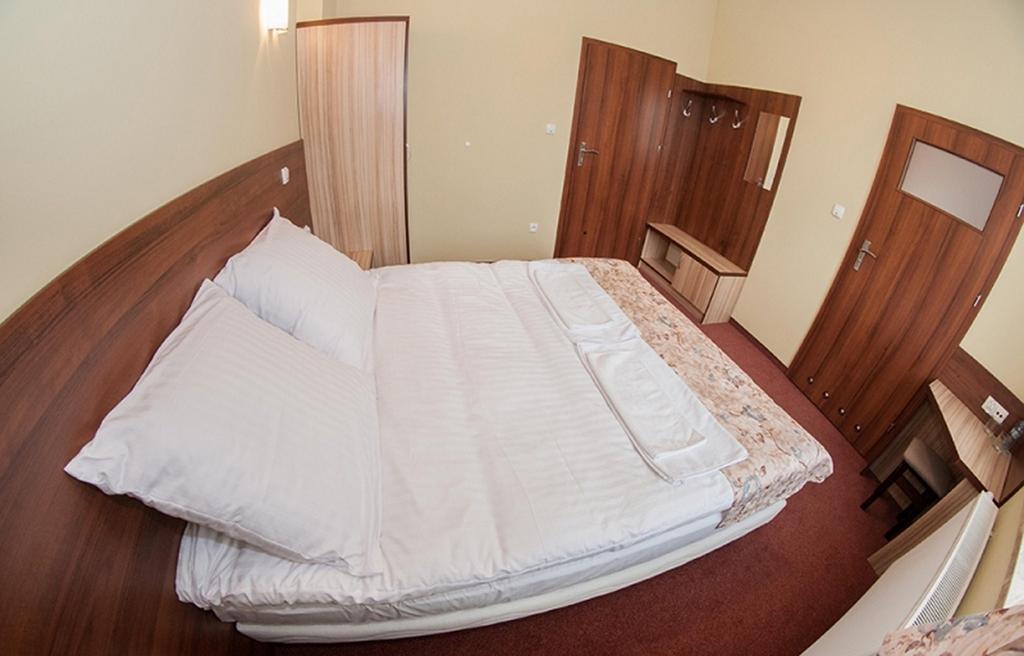Vera Hotel Sulechów Kamer foto